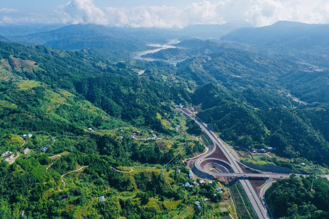 城开高速公路谭家至赵家段（资料图） 